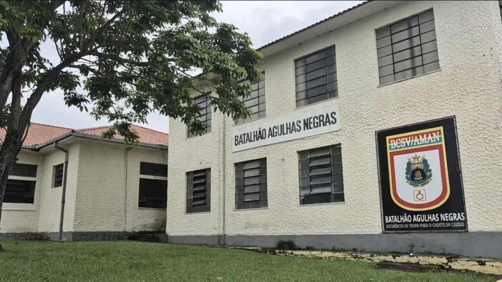 Imagem de capa sobre as novas regras para cursos superiores militares.