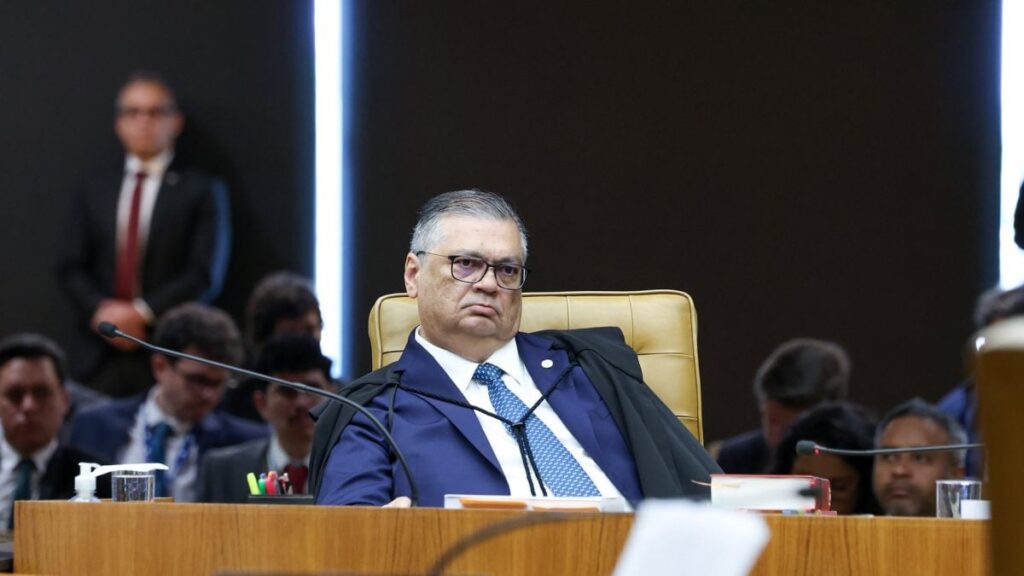 Imagem de destaque para matéria dino-aciona-pf-contra-ataques-a-templos-com-base-em-noticias-e-sem-foro