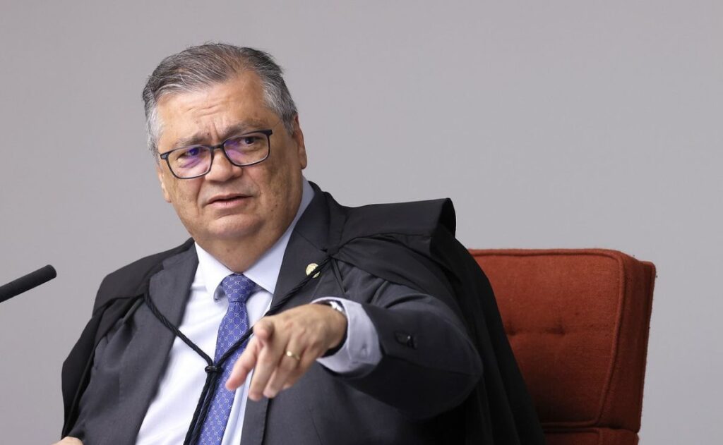 Imagem de destaque para matéria dino-aciona-pf-contra-vandalismo-religioso-e-mira-orquestracao-nacional