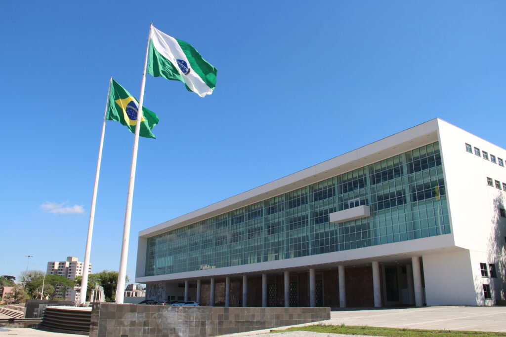 Imagem de destaque para matéria eleicoes-no-pr-candidatos-ao-governo-ocupam-feiras-e-pracas-de-curitiba-e-colombo