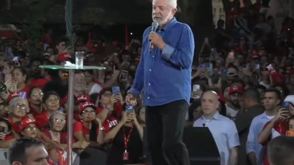 Imagem de destaque para matéria lula-cobra-homens-por-exames-preventivos-e-cita-morte-da-mae-por-cancer
