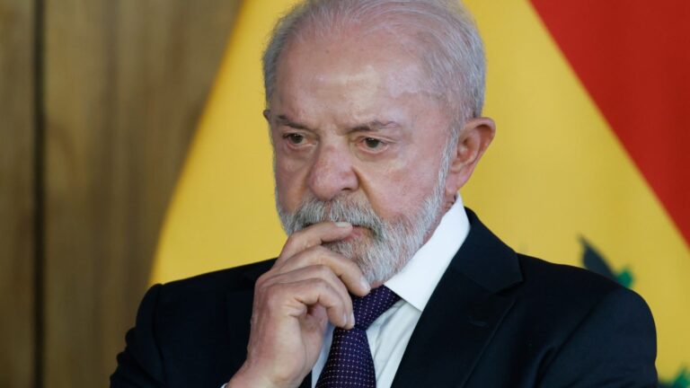 Imagem de destaque para matéria lula-sobe-o-tom-contra-o-congresso-e-denuncia-sequestro-do-orcamento-da-uniao