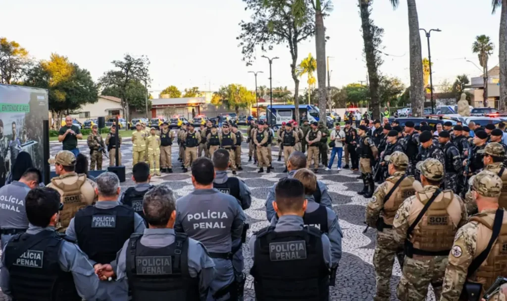 Imagem de destaque para matéria megaoperacao-fecha-ruas-e-mobiliza-helicoptero-no-centro-de-curitiba-neste-sabado