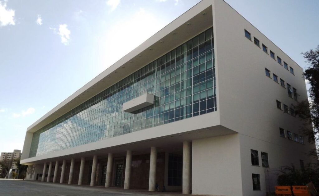 Imagem de destaque para matéria moro-lidera-corrida-ao-governo-do-parana-e-pressiona-sucessao-de-ratinho-junior