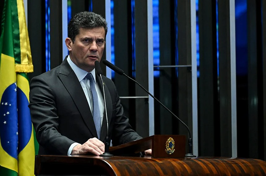 Imagem de destaque para matéria oposicao-mira-desgaste-de-moro-no-parana-e-articula-cerco-ao-projeto-de-2026