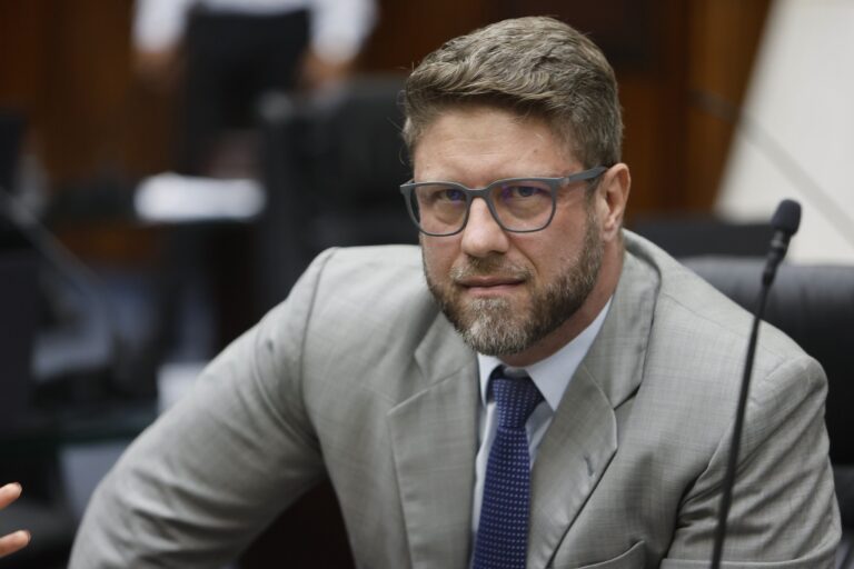 Imagem de destaque para matéria parana-2026-requiao-filho-mira-agronegocio-e-sindicatos-em-giro-decisivo