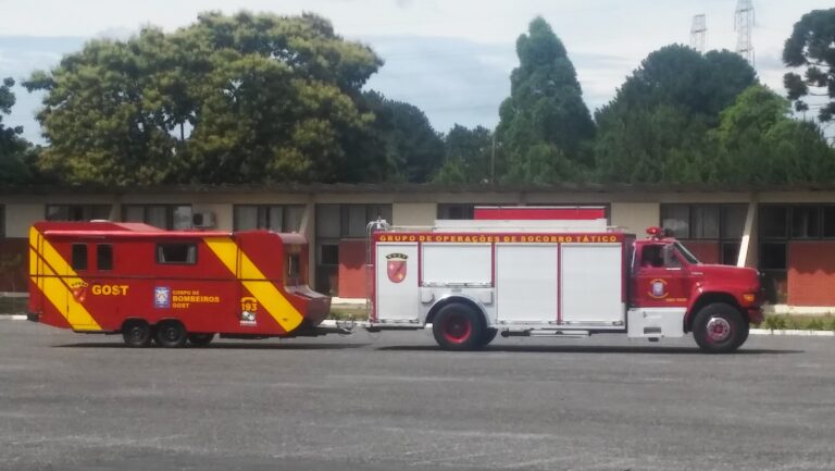 Viatura de Resgate do Corpo de Bombeiros Militar do Paraná (GOST)