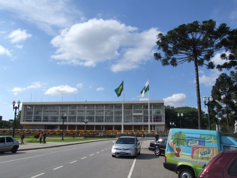 Imagem de destaque para matéria debate-ao-governo-do-pr-veja-confrontos-sobre-saude-obras-e-copel