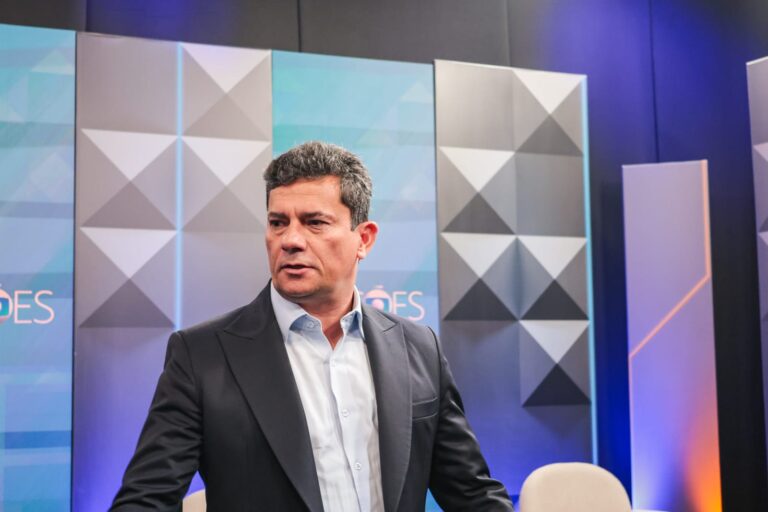 Imagem de destaque para matéria moro-e-obrigado-a-apagar-publicacoes-sobre-falsa-vitoria-no-1o-turno