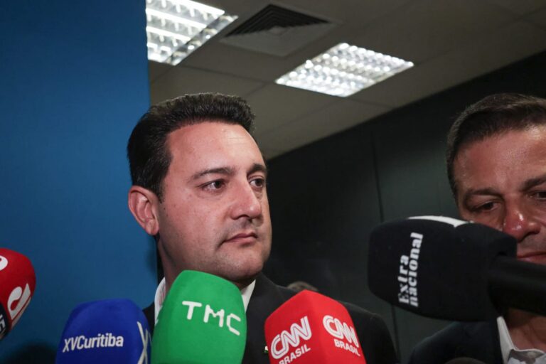 Imagem de destaque para matéria ratinho-jr-rompe-com-moro-e-dispara-diferente-do-juiz-da-propaganda