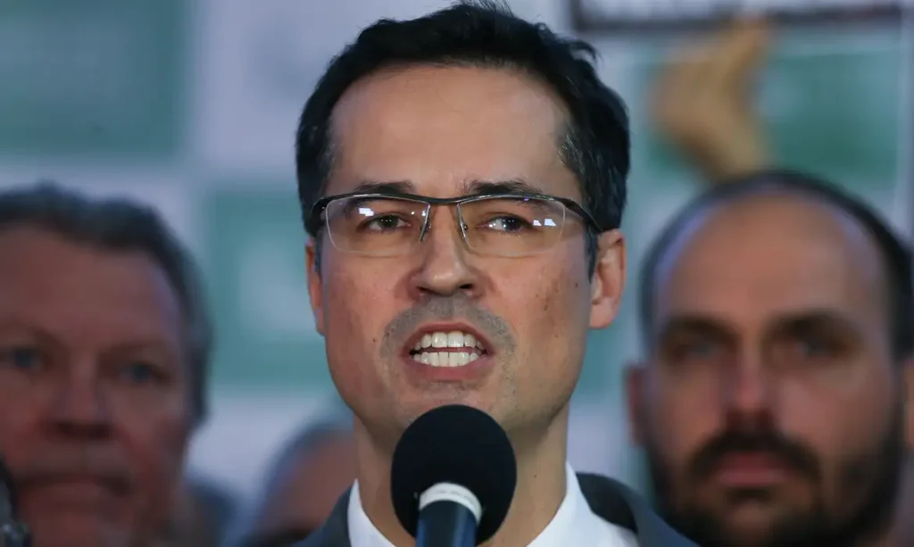 Imagem de destaque para matéria tse-sela-destino-de-deltan-registro-barrado-e-votos-ao-senado-anulados